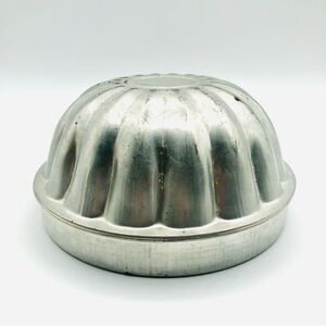 Vintage Pudding Bread Jello Cake Mold